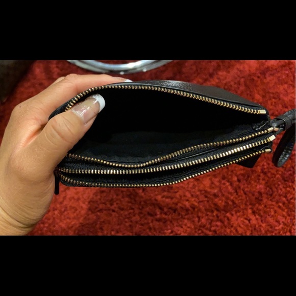 Coach pebble wristlet - Picture 3 of 3